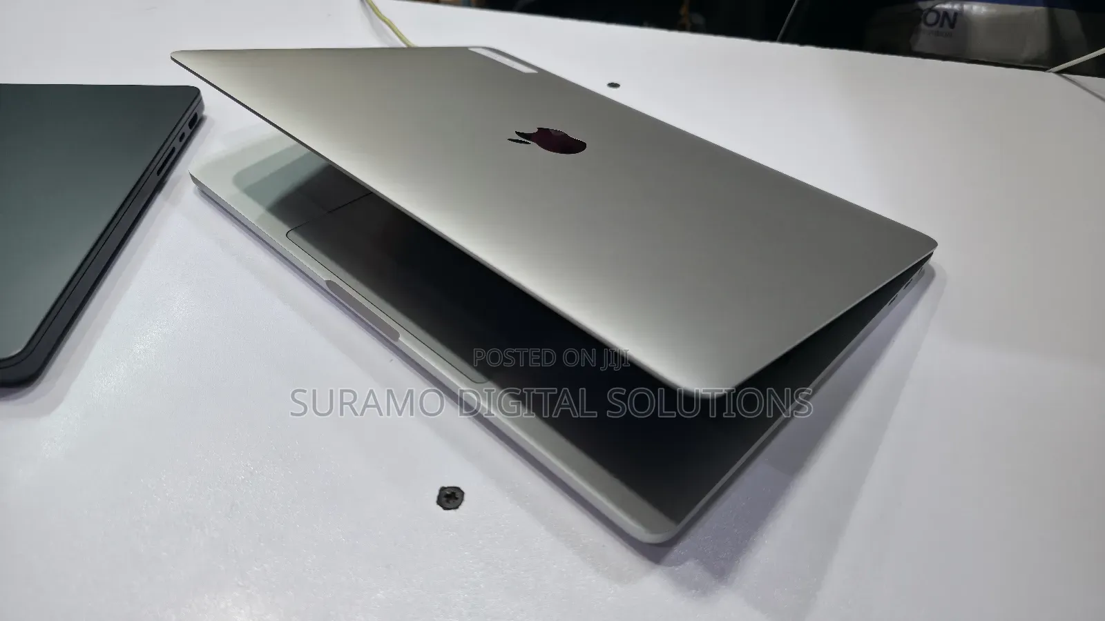 Laptop Apple MacBook Pro 2020 16GB Intel Core i7 SSD 512GB