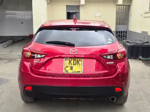 Mazda Axela 2015 Red