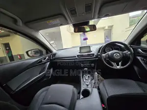 Mazda Axela 2015 Red