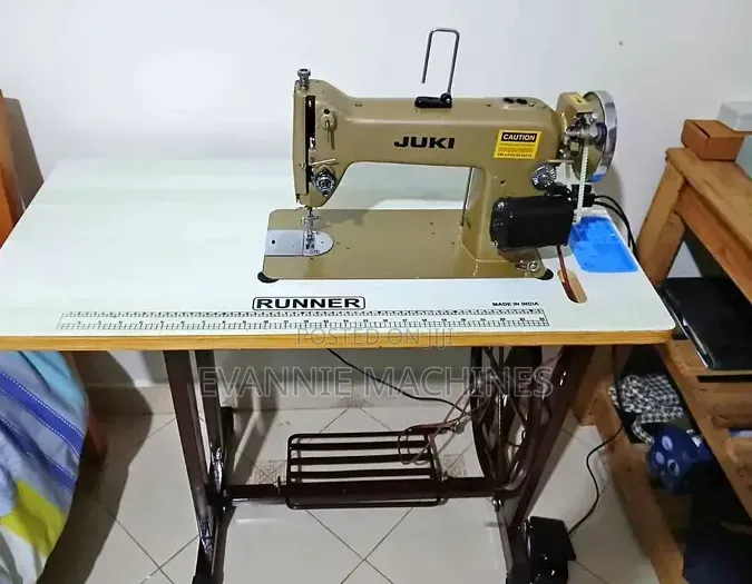 Juki Sewing Machine With Table