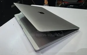 Laptop Apple MacBook Pro 2020 8GB Apple M1 SSD 256GB