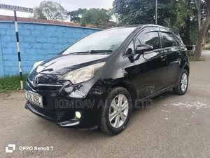 Toyota Ractis 2012 Black