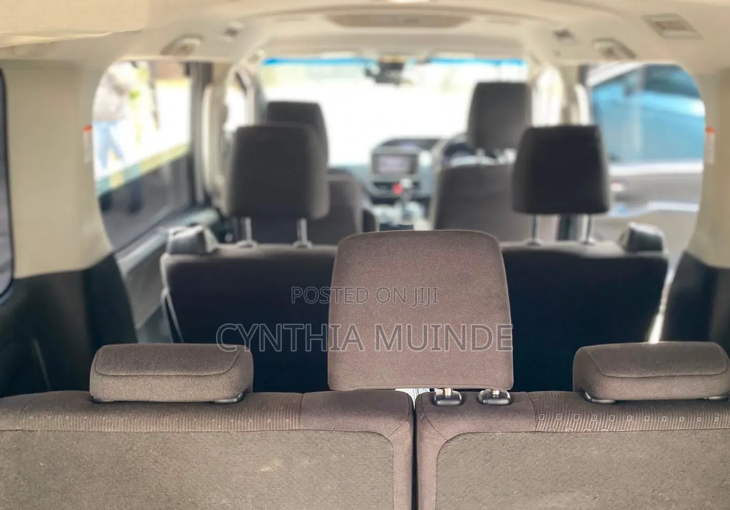 Toyota Noah 2017 Silver