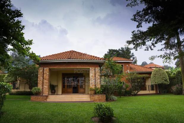 5bdrm House in Lakeview Estate for rent