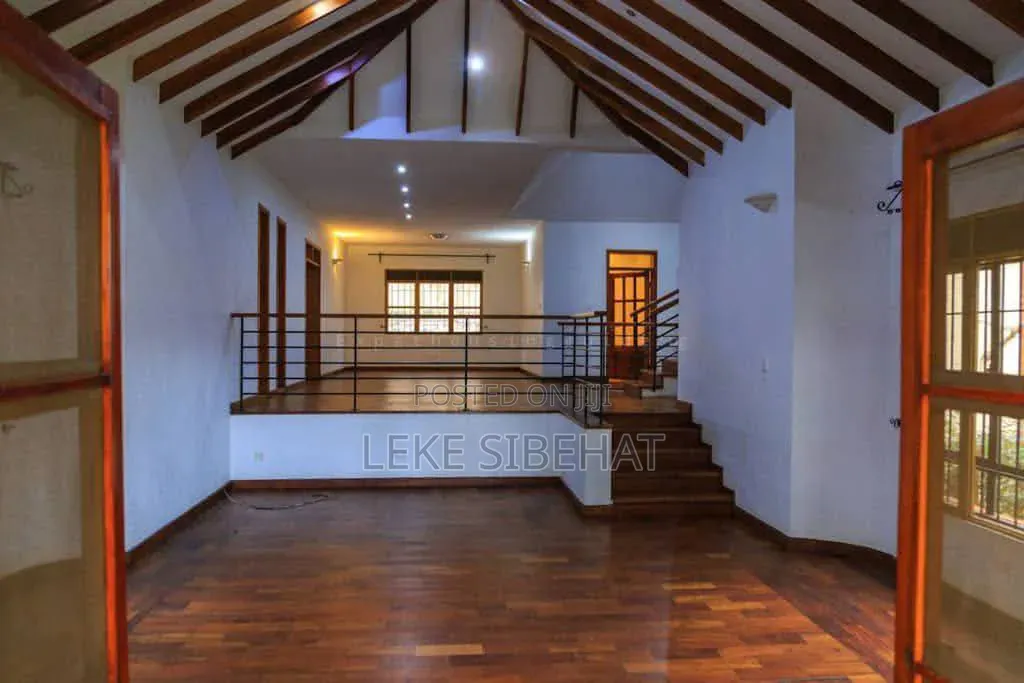 5bdrm House in Lakeview Estate for rent