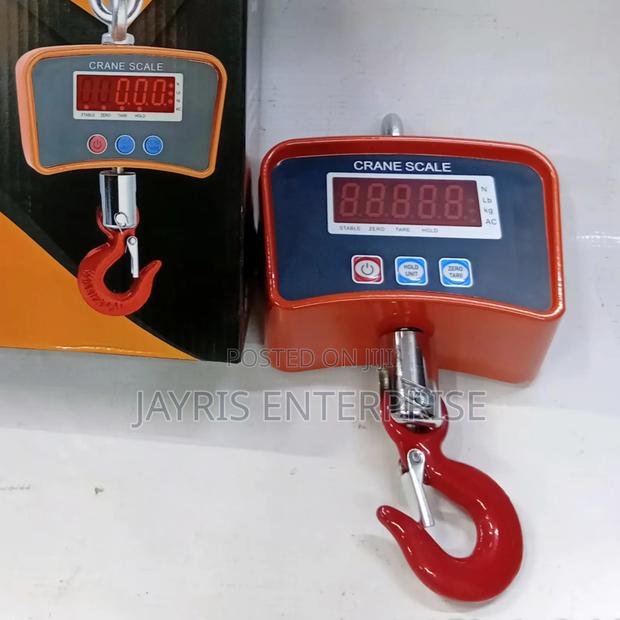 500kg Mini Crane at 5500 - main view