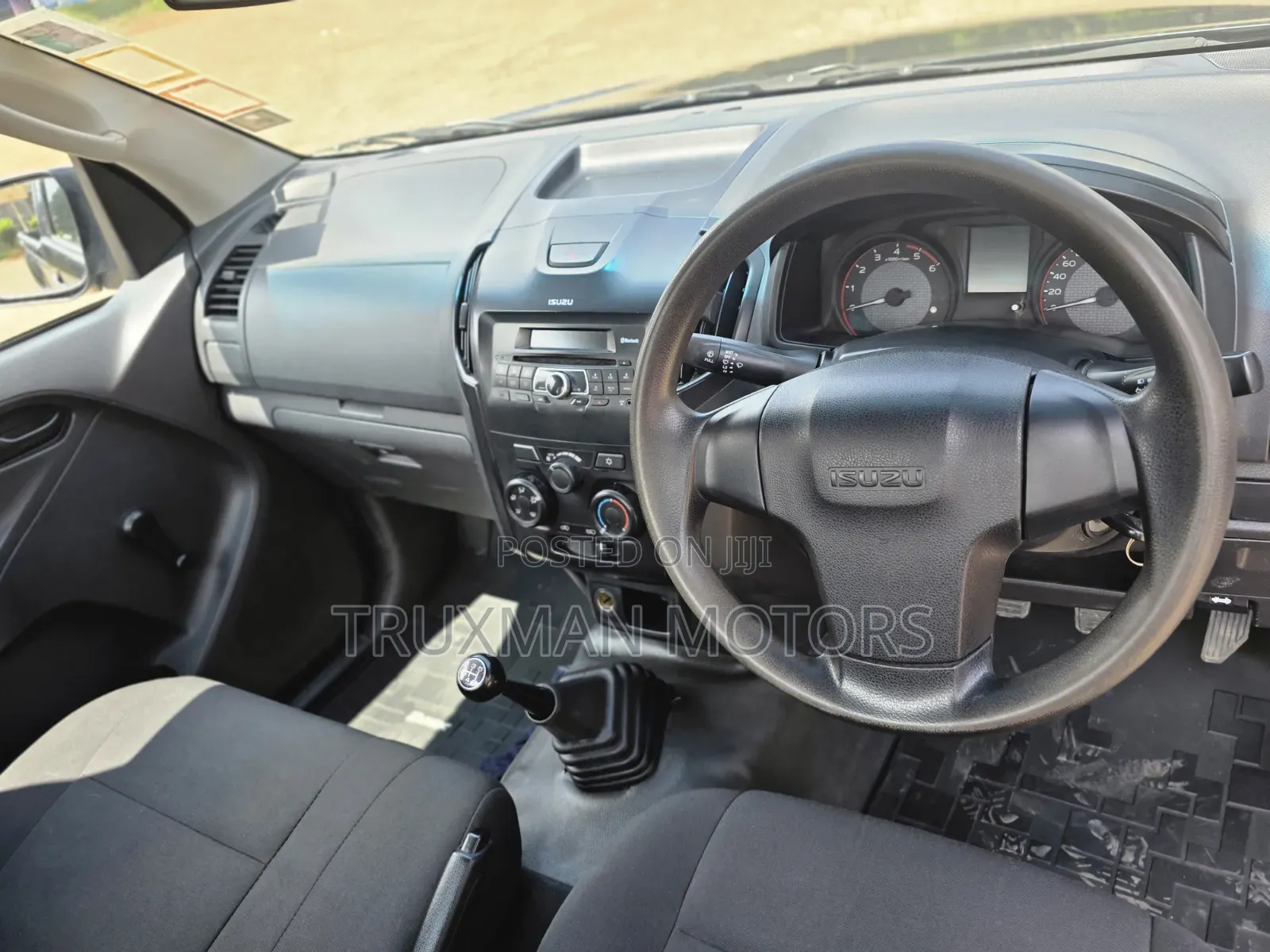 Isuzu D-MAX 2021 Gray
