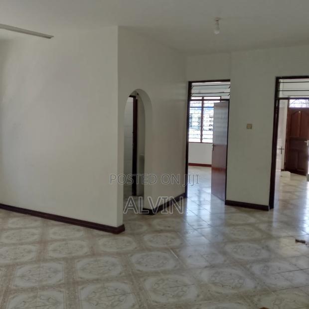 2bdrm Apartment in Uhuru Gardens (Msa), Haile Selassie Rd for rent
