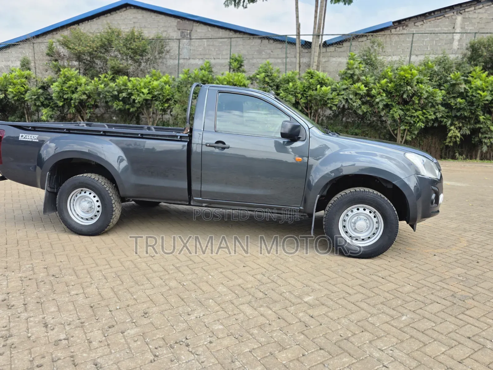 Isuzu D-MAX 2021 Gray
