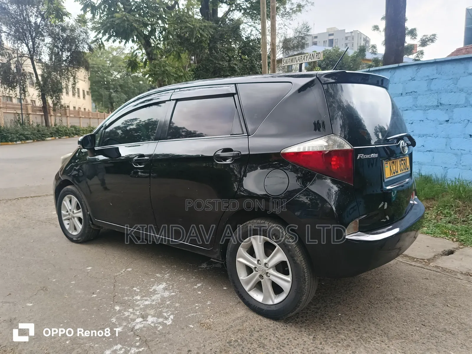 Toyota Ractis 2012 Black