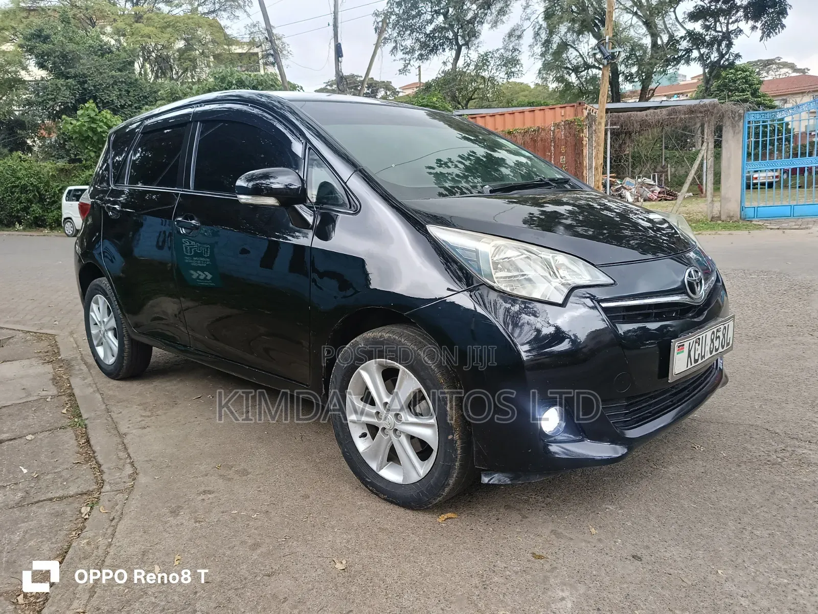 Toyota Ractis 2012 Black