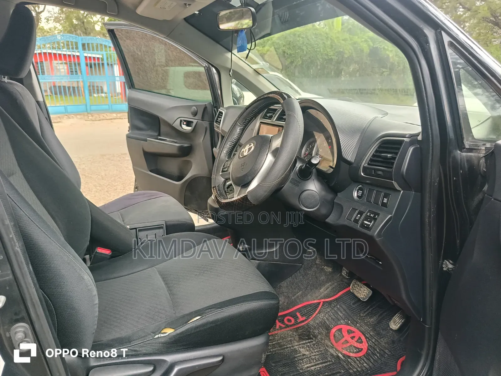 Toyota Ractis 2012 Black