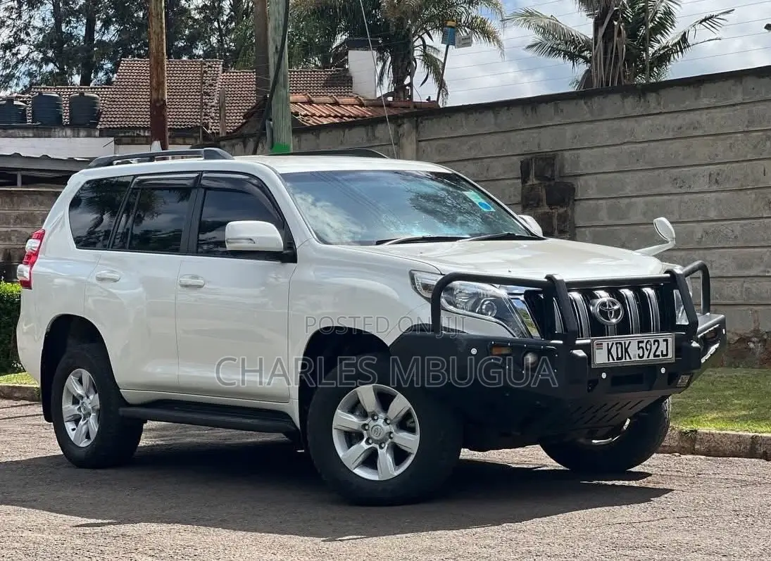 Toyota Land Cruiser Prado 2.8 D-4D 2016 White