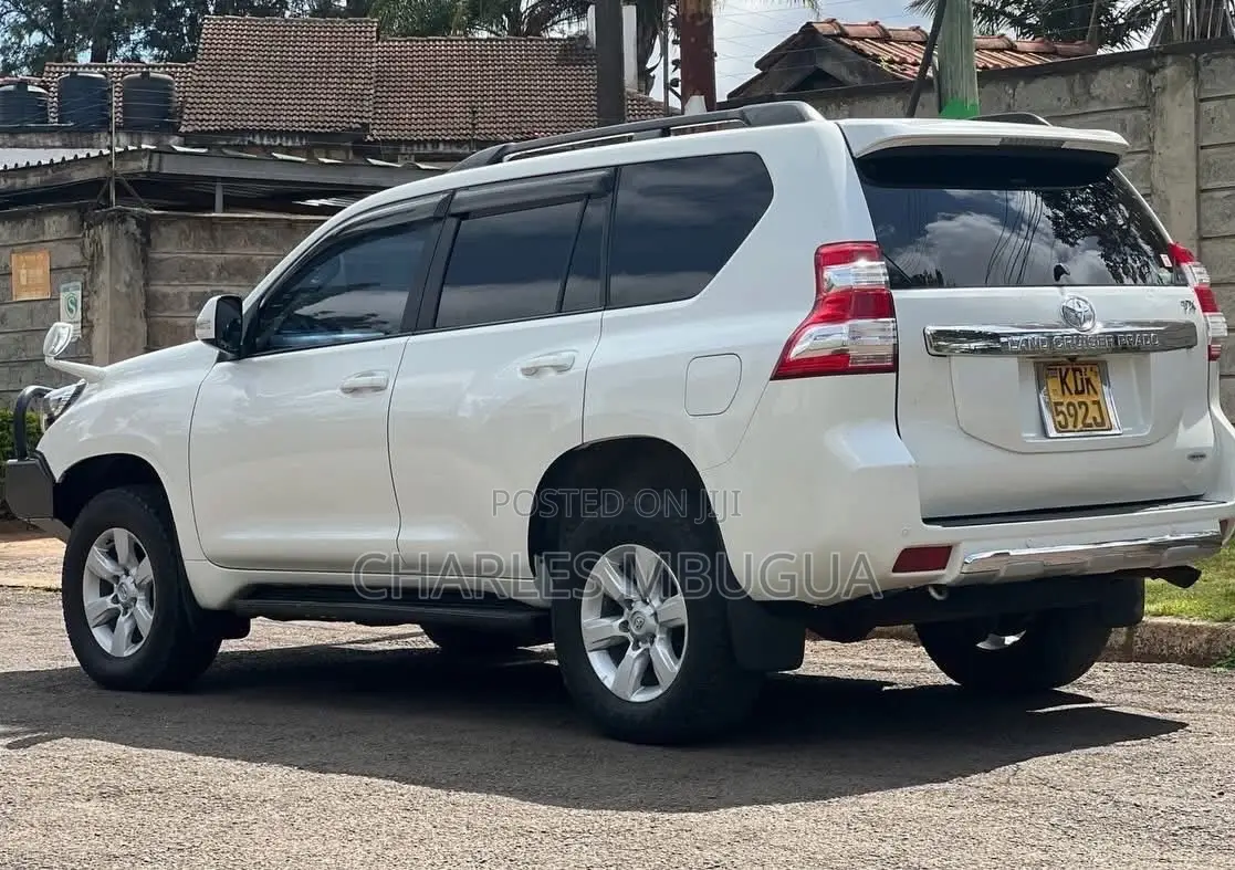 Toyota Land Cruiser Prado 2.8 D-4D 2016 White