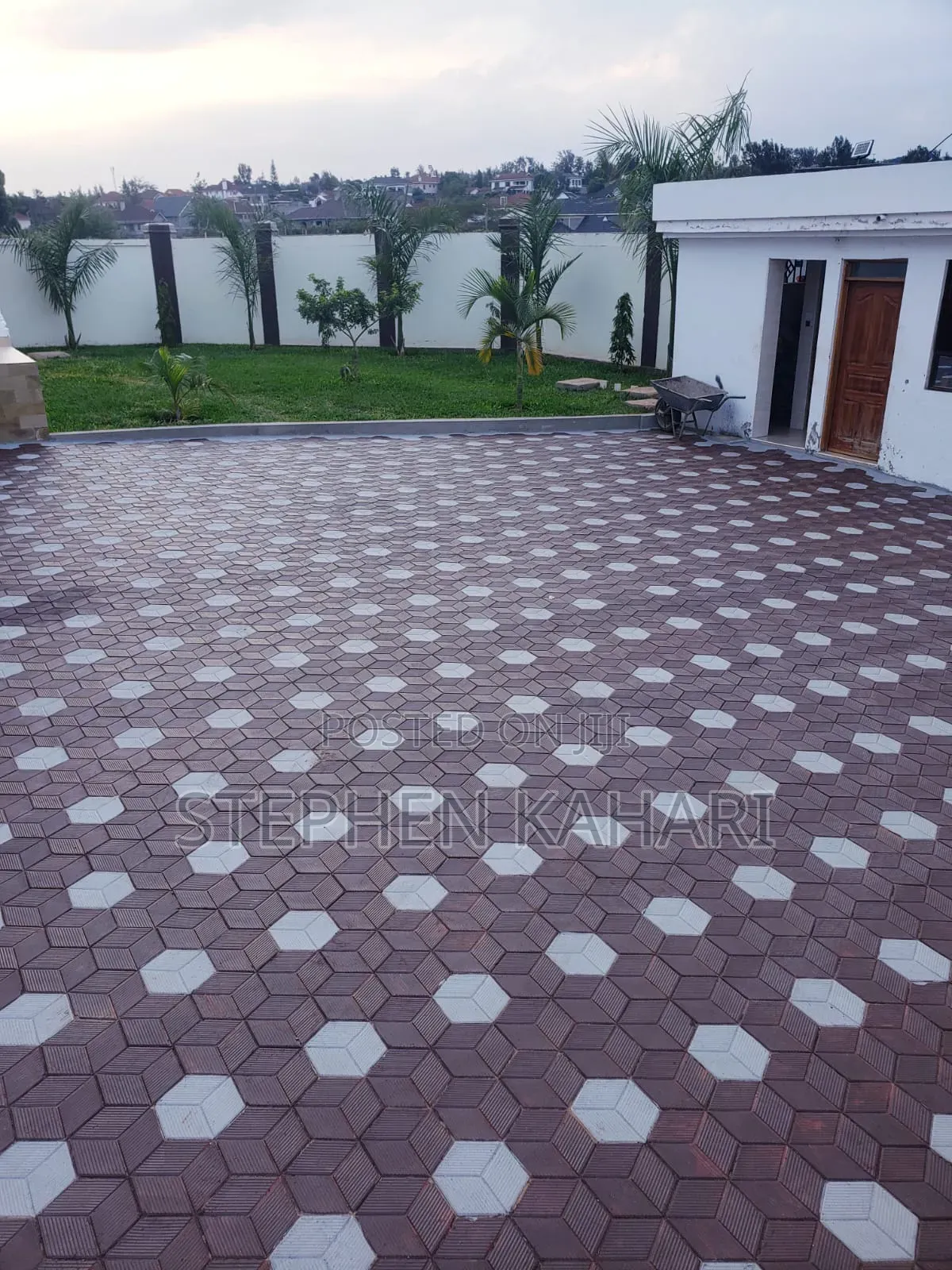 Furnished 4bdrm House in Kiu River Drive, Kahawa Sukari for sale