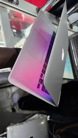 Laptop Apple MacBook Air 2017 8GB Intel Core i5 SSD 256GB
