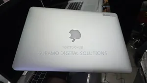 Laptop Apple MacBook Air 2017 8GB Intel Core i5 SSD 256GB