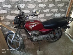 Bajaj Boxer 100 2020 Red