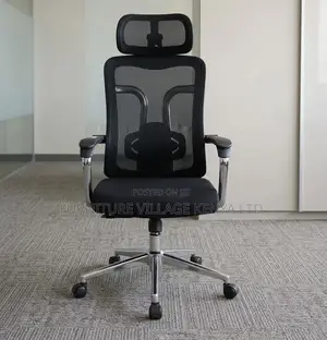 Ergonomic Highback Office Chair With Headrest