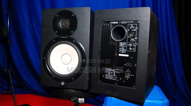 Yamaha Studio Monitors Hs8