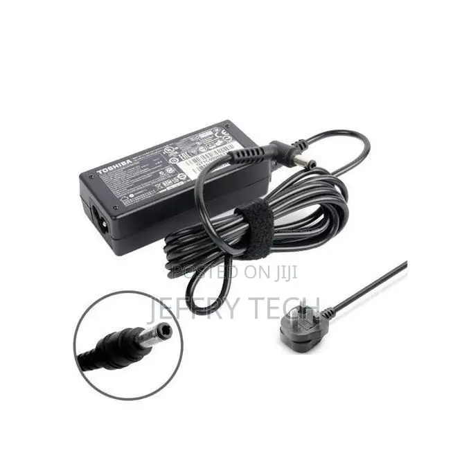 Toshiba Small Pin Laptop Charger - 19v + Fused Power Cord - Black