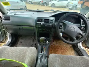 Toyota Corolla 2001 Gray