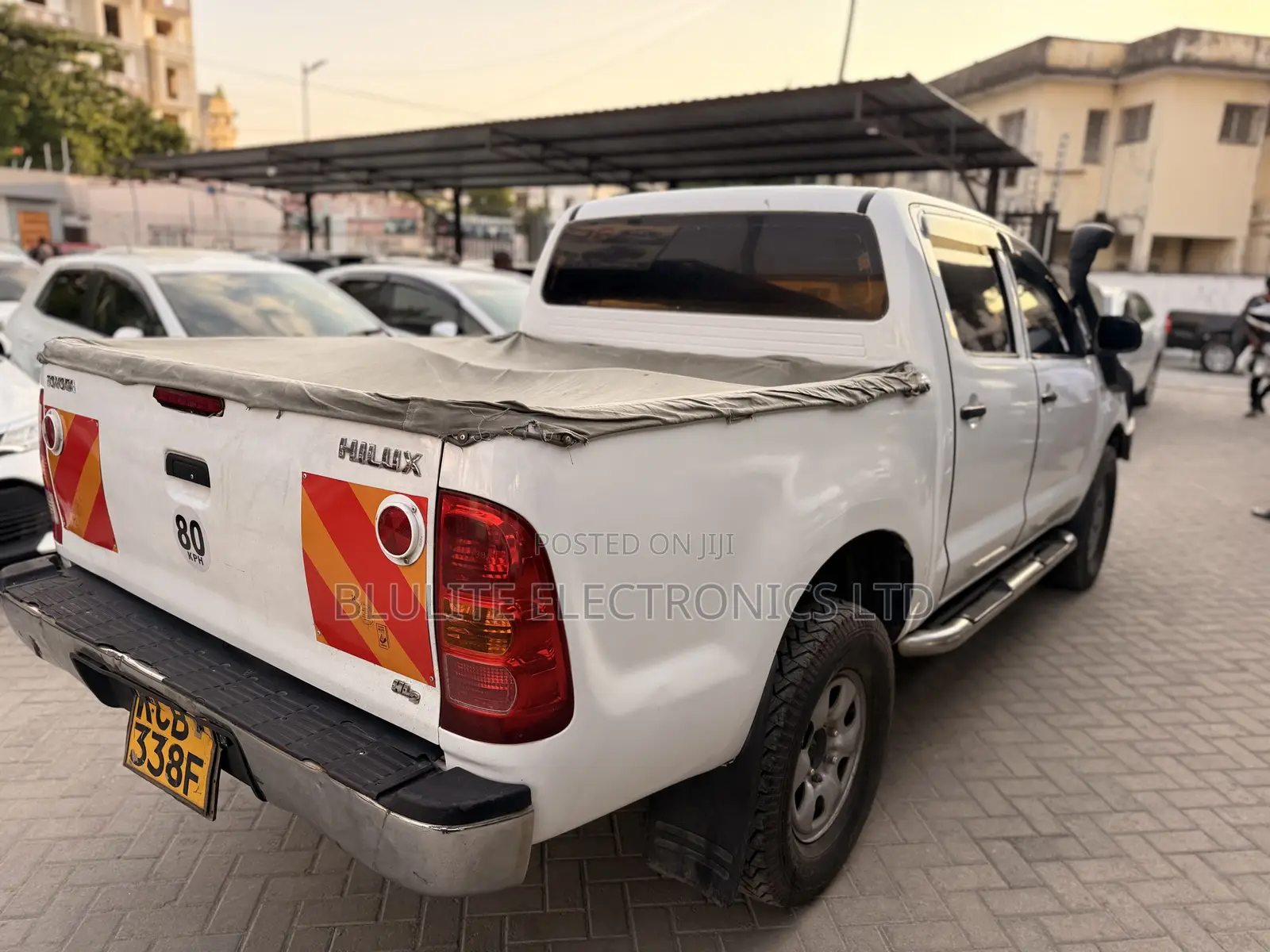 Toyota Hilux 2008 White