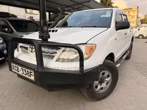 Toyota Hilux 2008 White