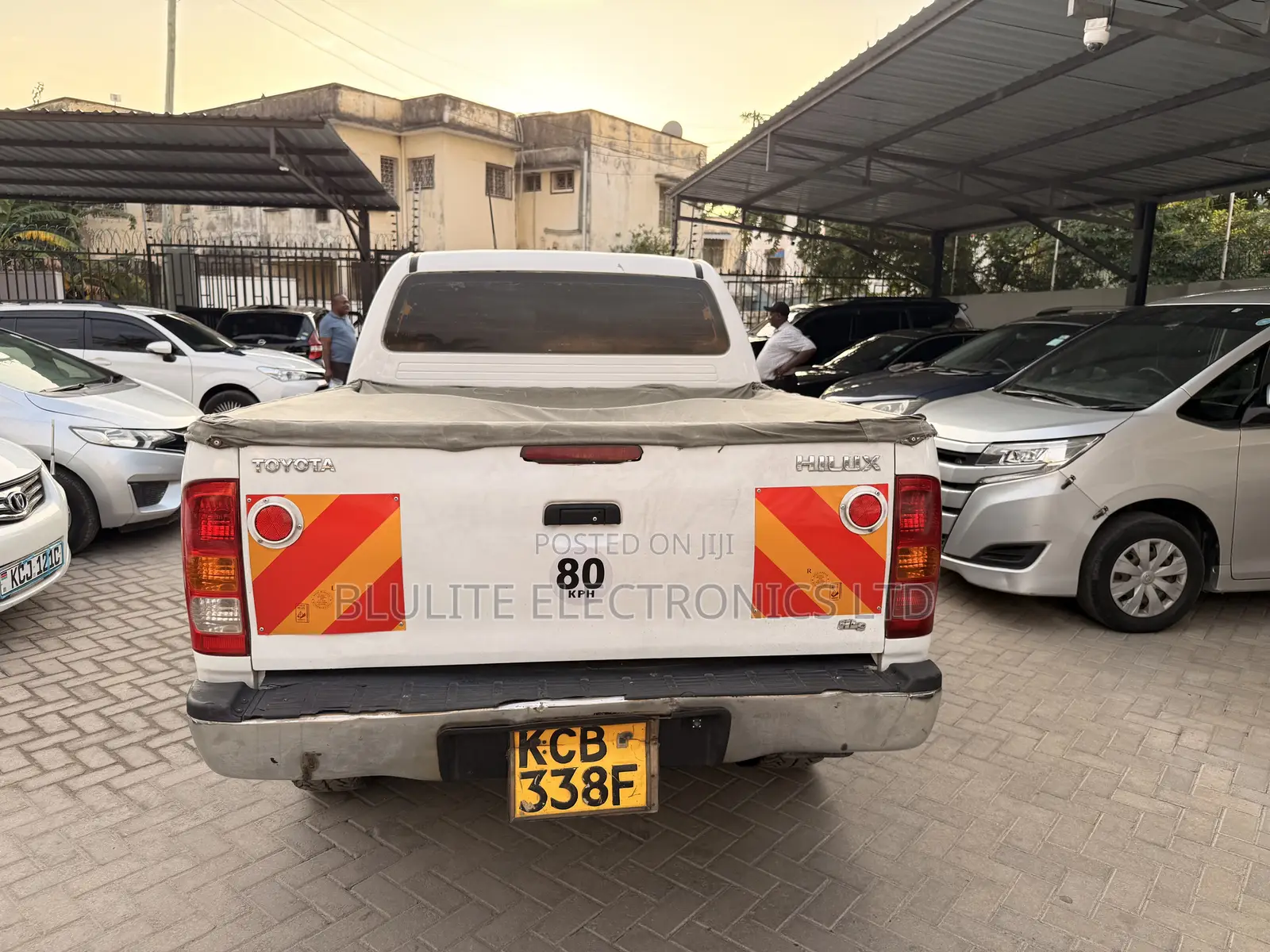 Toyota Hilux 2008 White
