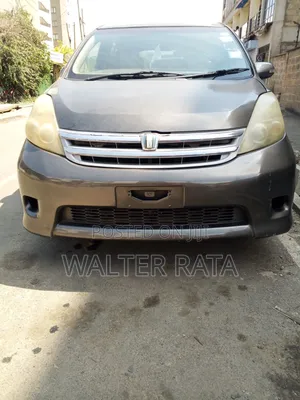 Toyota ISIS 2008 Gray