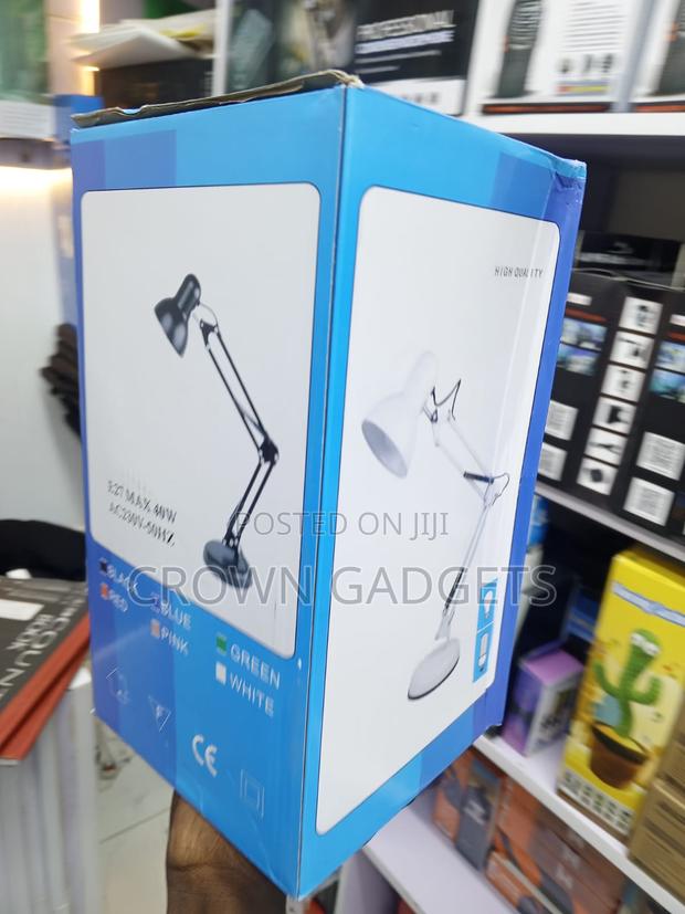 Black Swing Arm Table Lamp for Students and Professionals - thumbnail 3