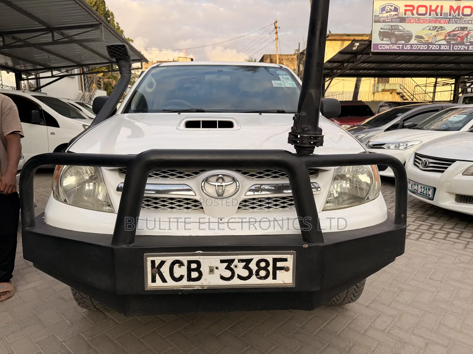 Toyota Hilux 2008 White