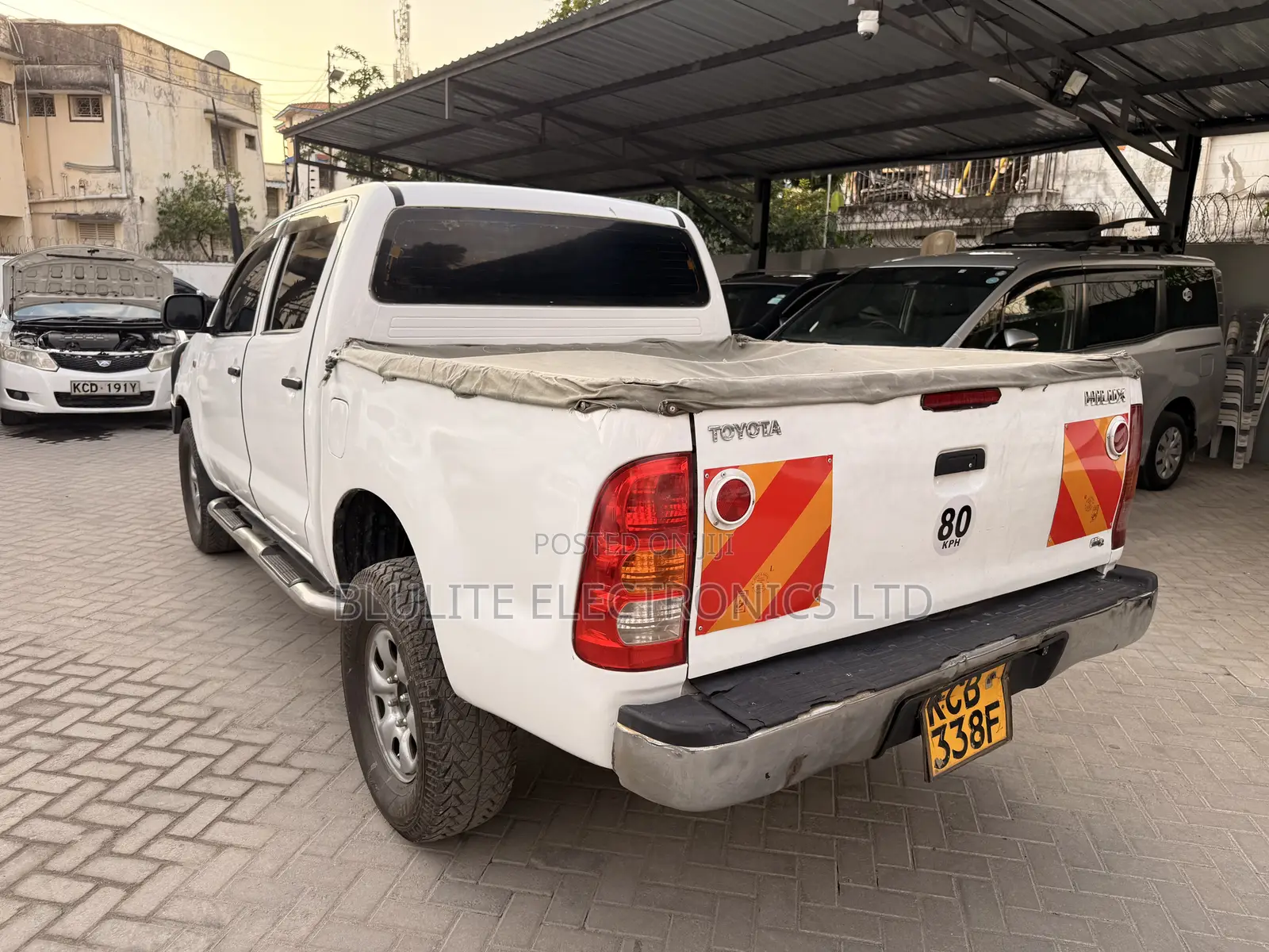 Toyota Hilux 2008 White