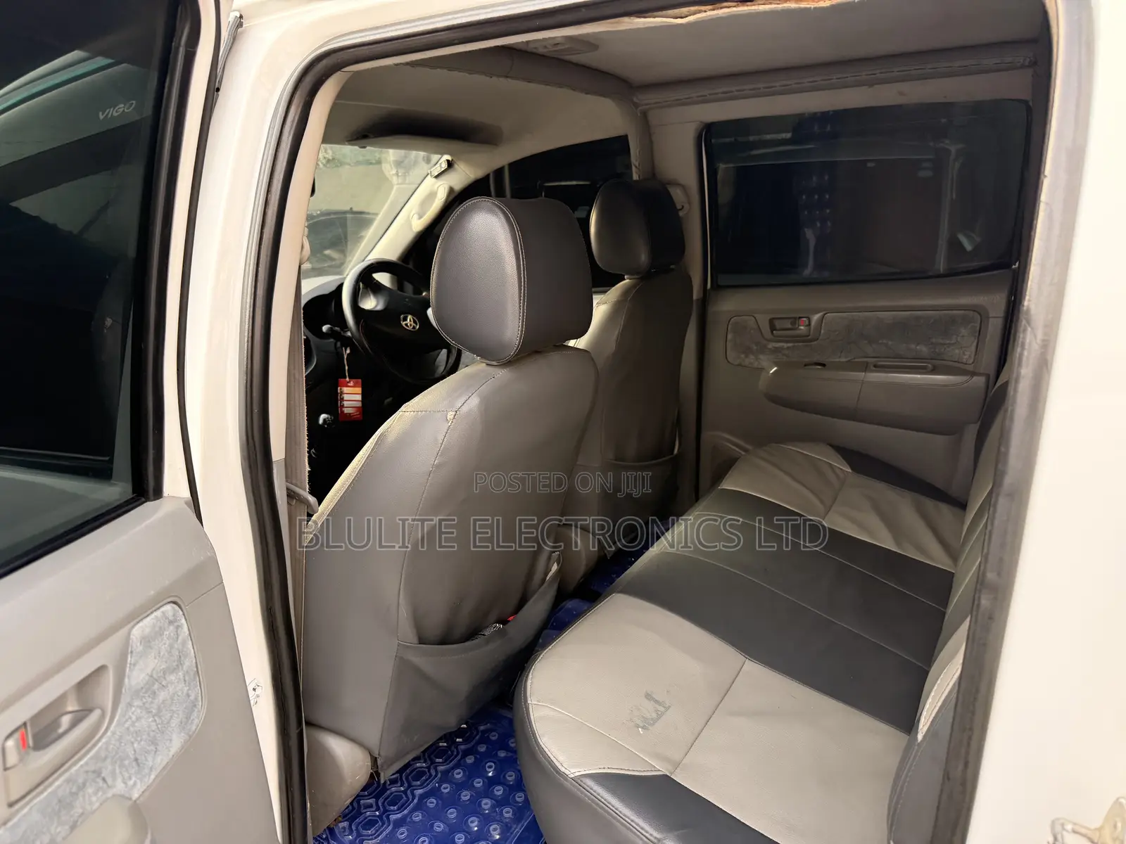 Toyota Hilux 2008 White
