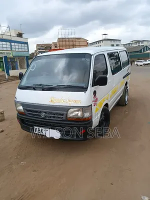 Toyota HiAce 2000 White