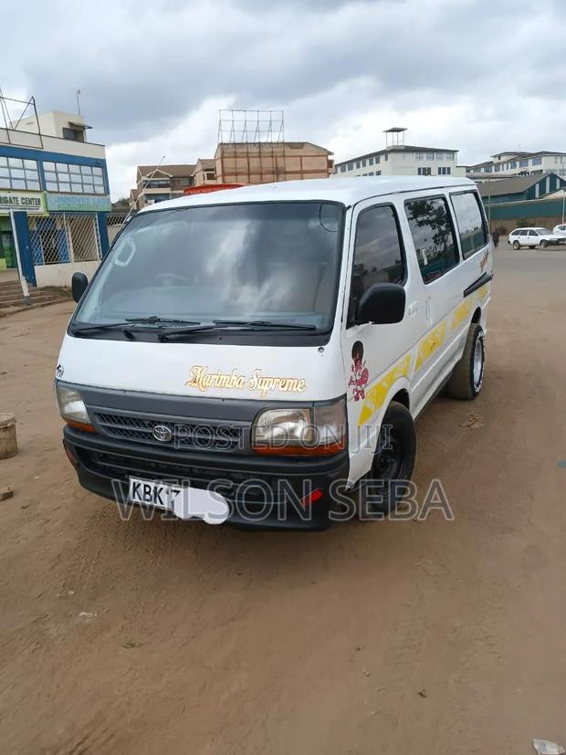 Toyota HiAce 2000 White - thumbnail 2