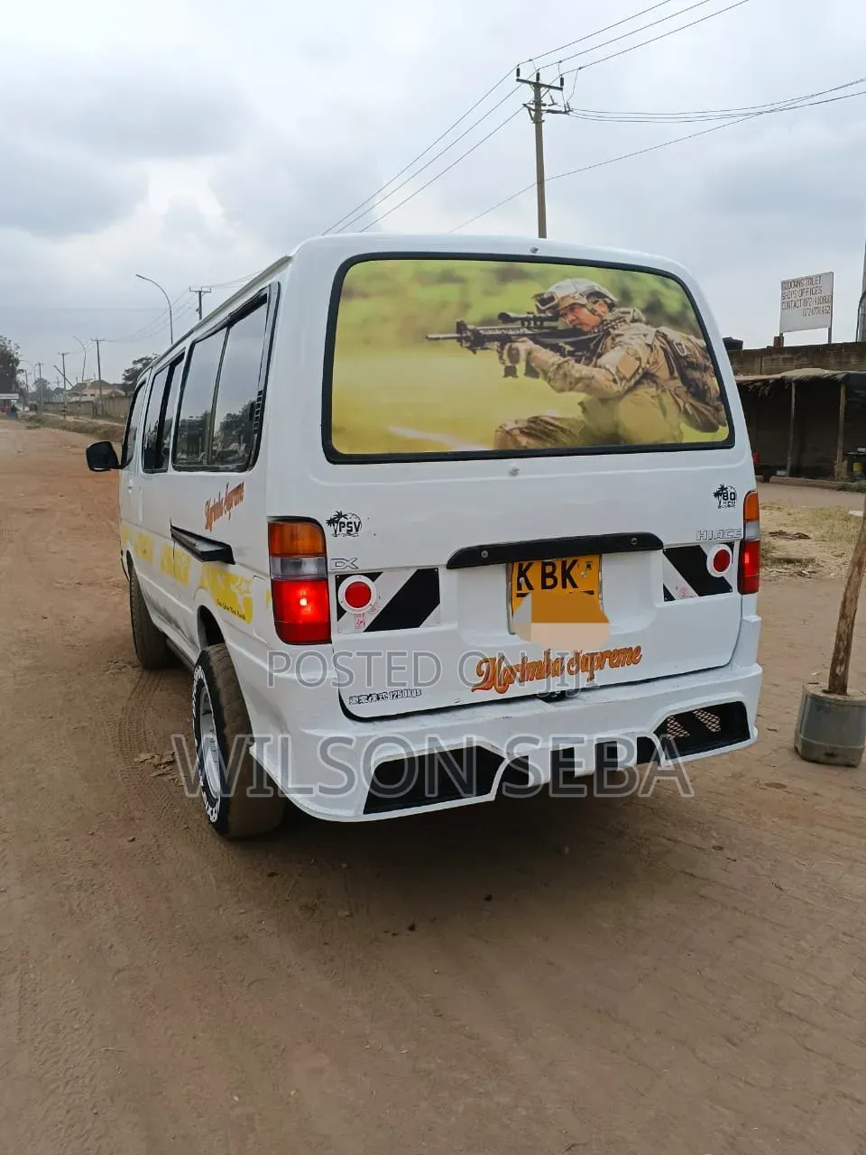 Toyota HiAce 2000 White