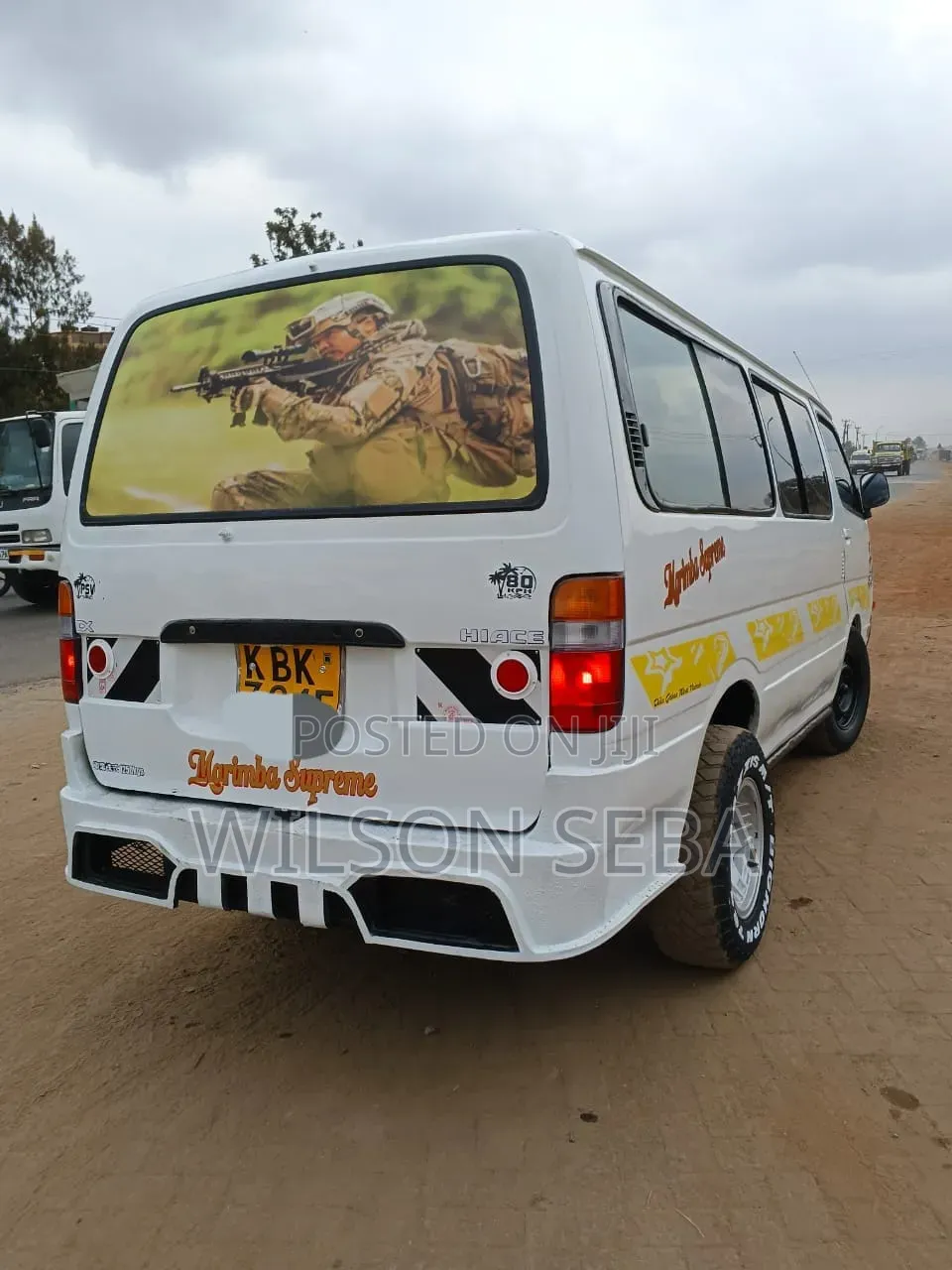 Toyota HiAce 2000 White