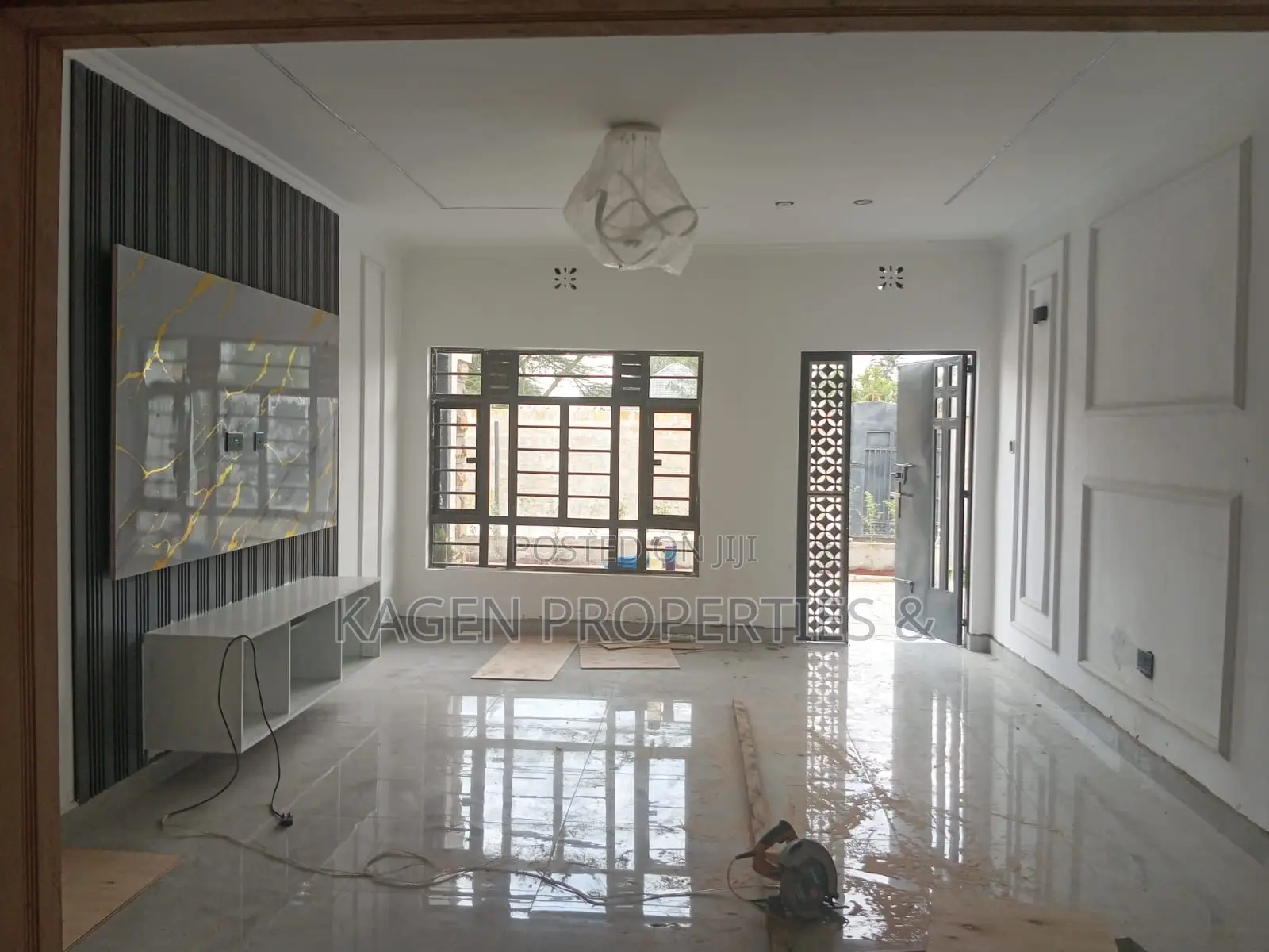 4bdrm Bungalow in Matasia for sale