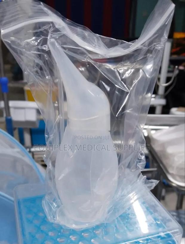 Reusable Silicone Penguin Sucker (Easy to Clean)