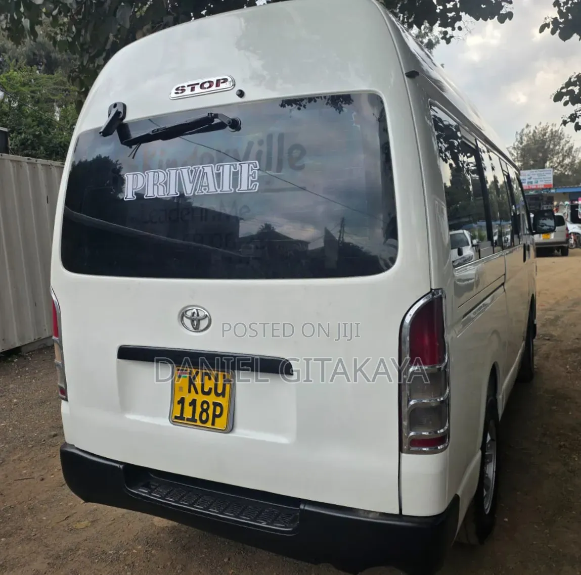 Toyota HiAce 2013 White