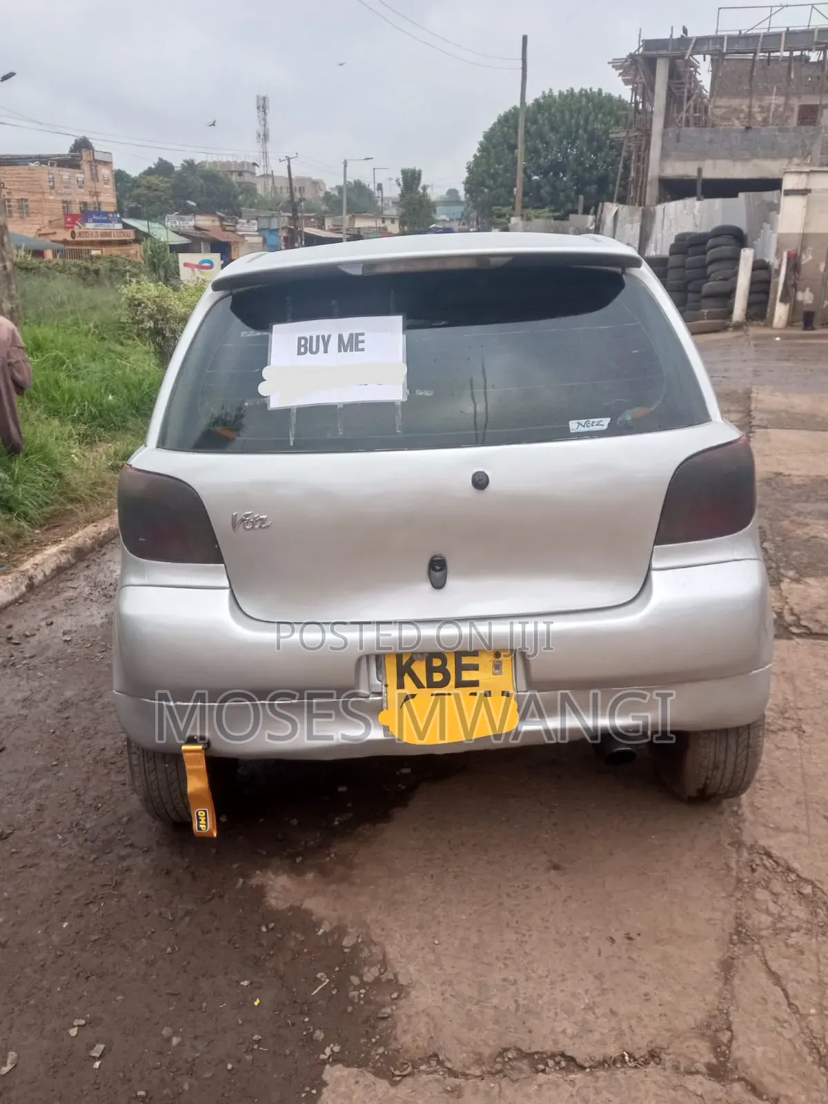 Toyota Vitz 2001 Silver