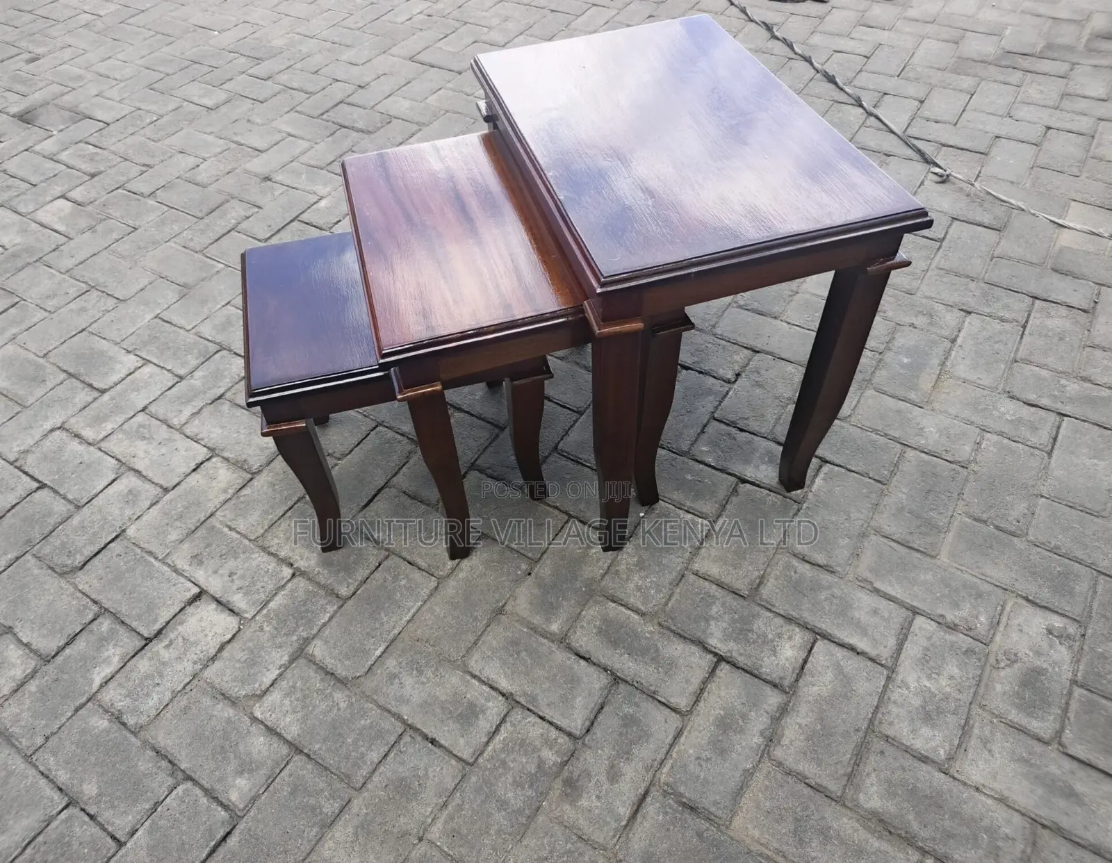 3-Set Mahogany Nesting Coffee Table