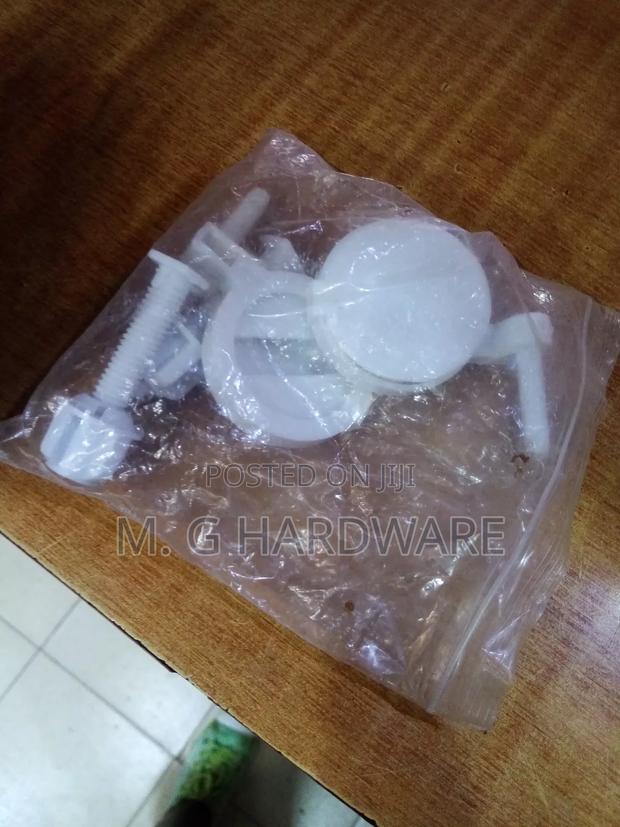 Toilet Seat Over Fittings Round
