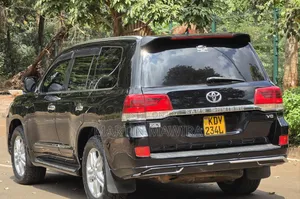 Toyota Land Cruiser Prado 2011 Black