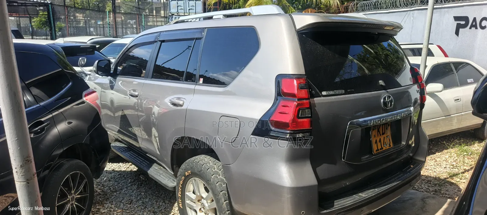 Toyota Land Cruiser Prado 2018 Gold