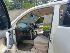 Toyota Land Cruiser Prado 2013 White