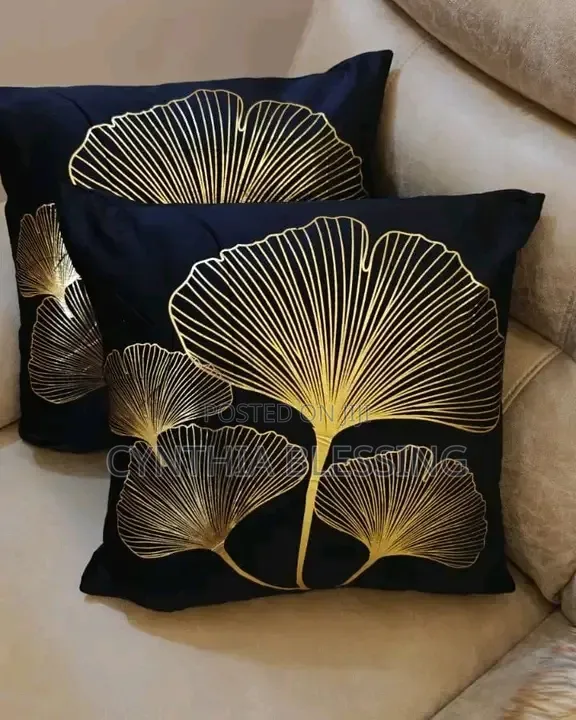 Home Clamouring Throw Pillow Cases _ Black