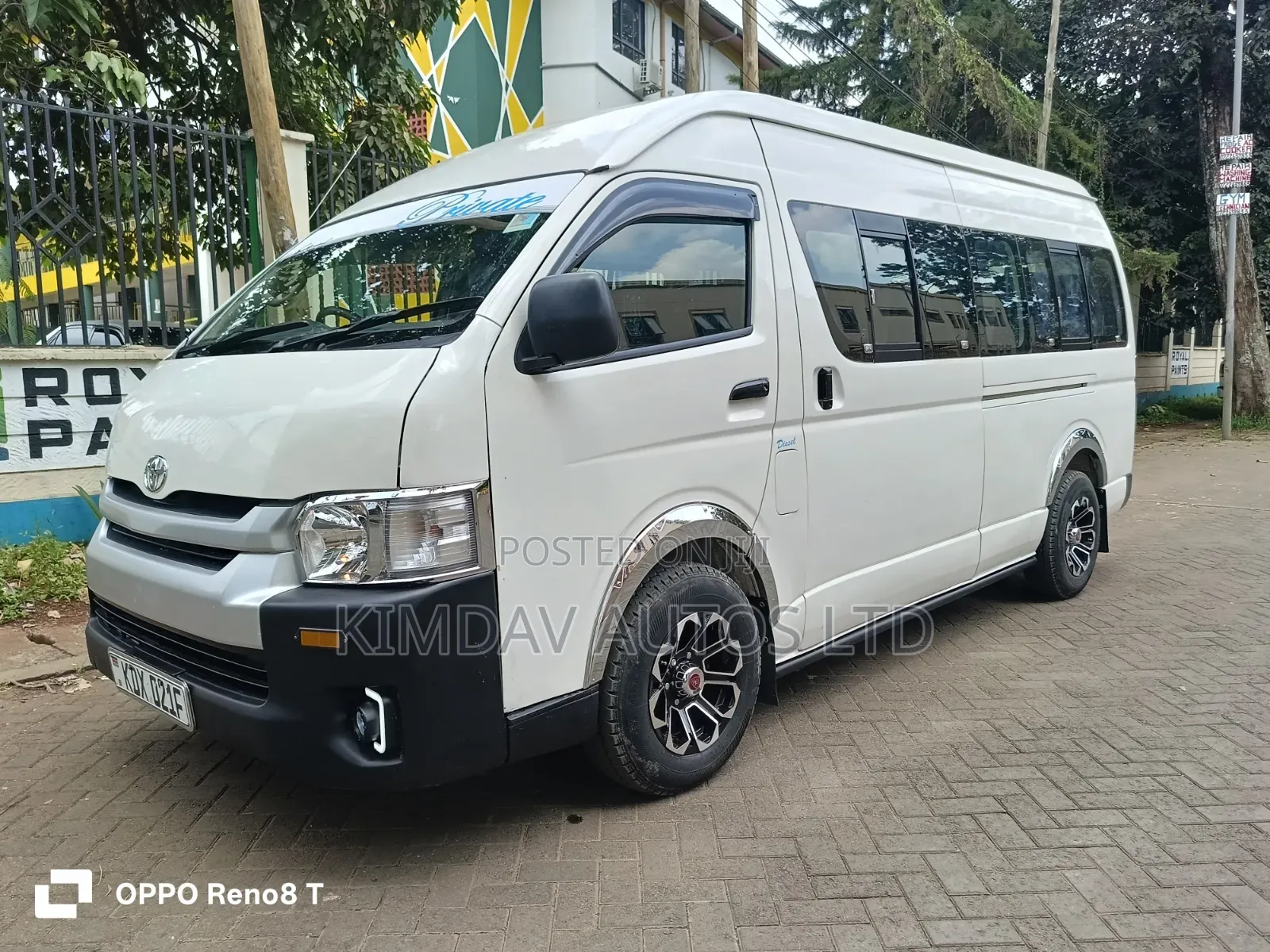 Toyota HiAce 2010 Off white
