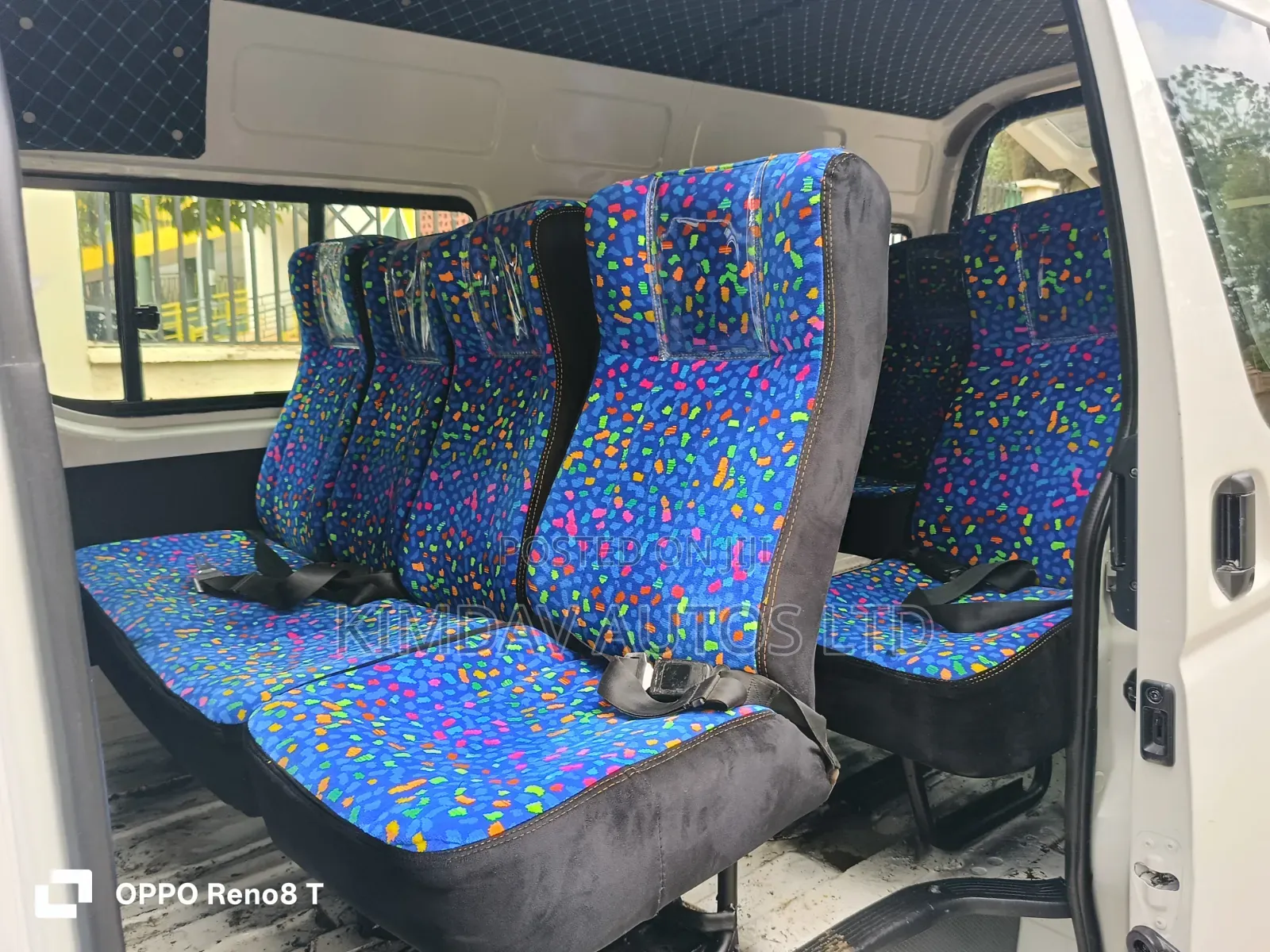 Toyota HiAce 2010 Off white